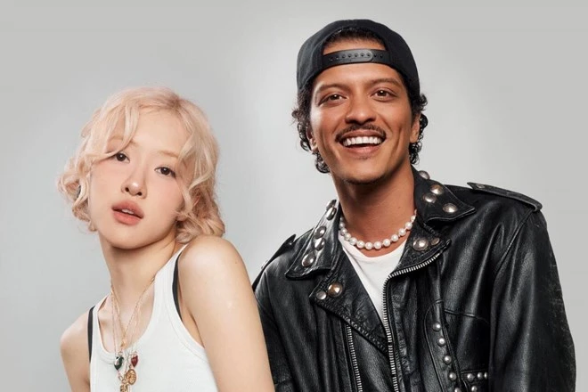 Rosé khiến Bruno Mars khóc, đăng dòng status gây chú ý, fan ồ ạt chúc mừng - Hình 6