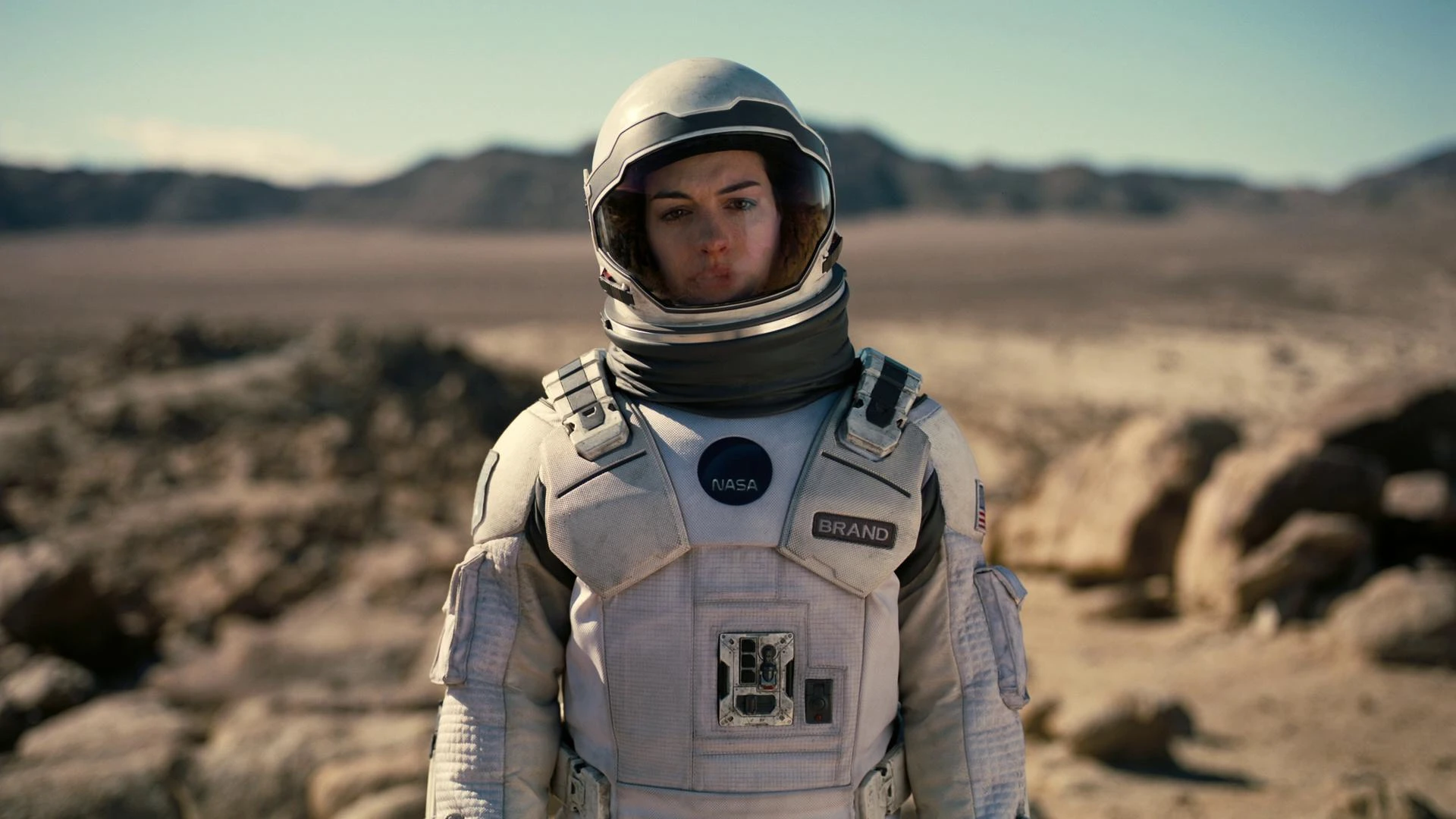 Anne Hathaway tái ngộ đạo diễn Christopher Nolan trong dự án phim quy tụ dàn sao khủng - Hình 1