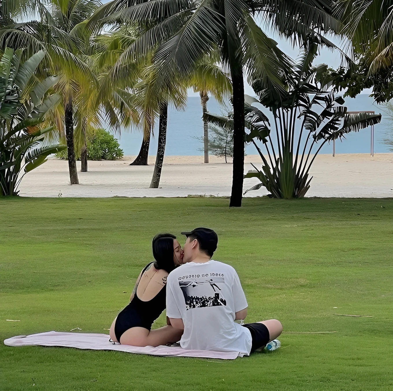 Linh Ngọc Đàm xác nhận chia tay, bạn trai tổng tài nói 1 câu nhói lòng - Hình 4