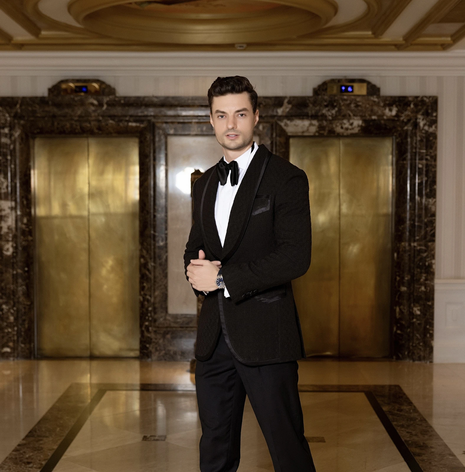 Mr World: lộ diện giám khảo 6 múi, đậm nét Mỹ la tinh khiến hội chị em đổ gục? - Hình 1
