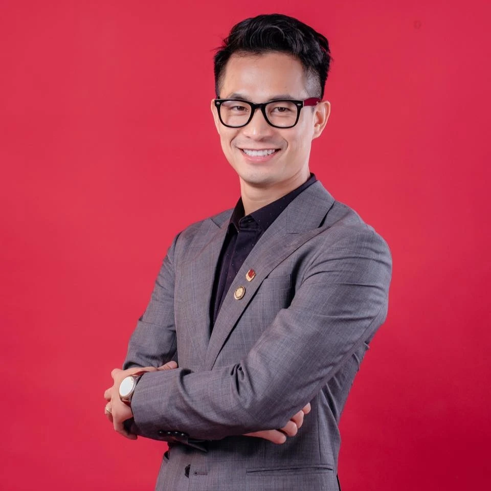Mạnh Cường vai Dũng kính trong Độc đạo, gu phản diện, có vợ cực bén? - Hình 6