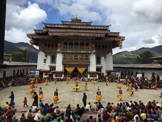 Quốc gia hạnh phúc nhất Bhutan: trên bờ tan vỡ, đây mới là đời sống thật? - Hình 4