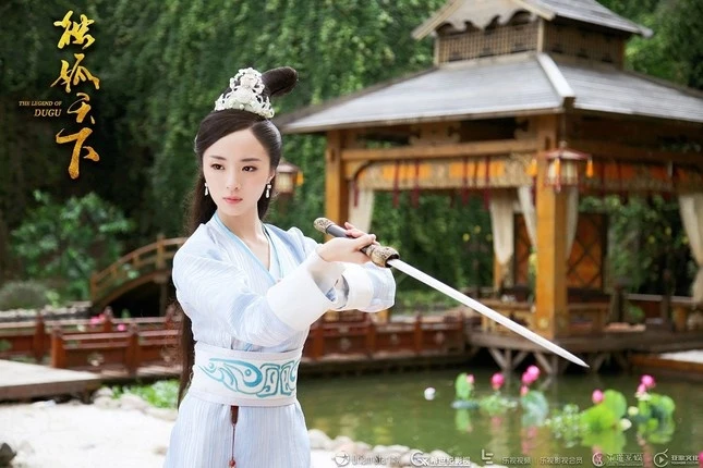 Hồ Băng Khanh: Mỹ nhân diễn mãi không nổi tiếng, đóng chính như người vô hình - Hình 3
