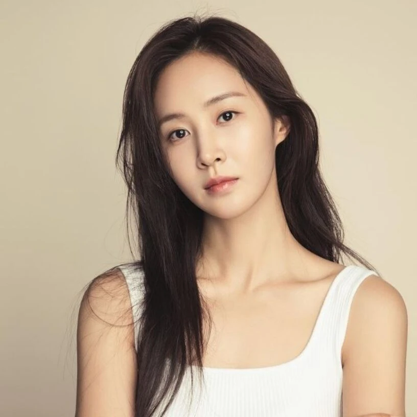 Kwon Yu Ri ngọc trai đen Girls Generation, 5 phim thảm họa đến bùng nổ rating - Hình 2