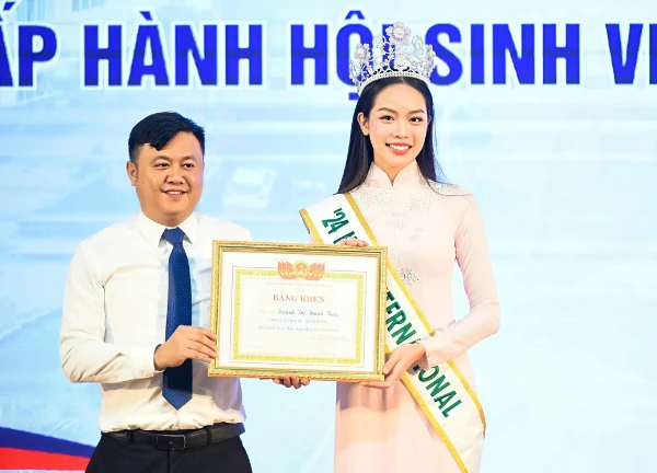 Thanh Thủy tự hào giới thiệu Việt Nam, vấp tranh cãi từ CĐM: Đúng nhưng chưa đủ! - Hình 6