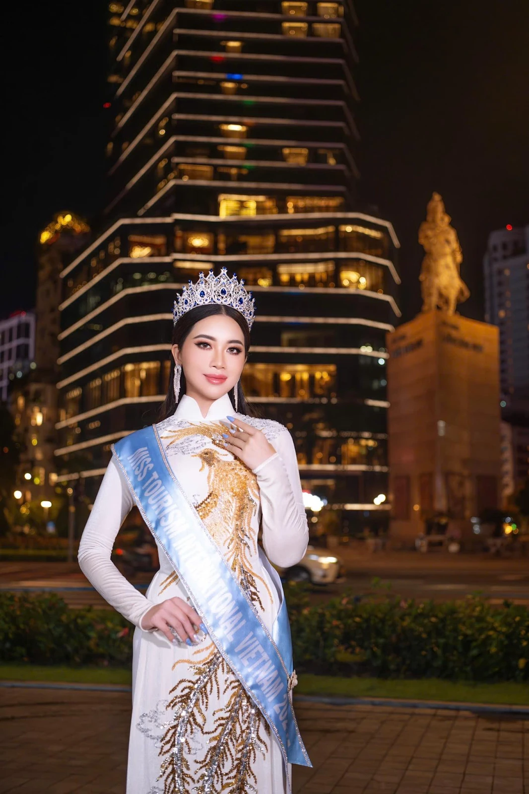 Vũ Quỳnh Trang: Hoa hậu vỉa hè bất ngờ đeo sash Vietnam dự thi Hoa hậu Du lịch - Hình 6