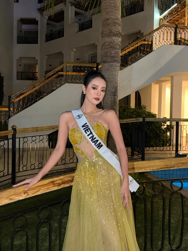 Miss Intercontinental: Bùi Khánh Linh tỏa hào quang giữa rừng hoa cực cháy - Hình 9