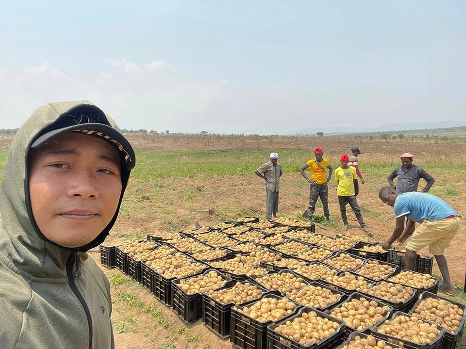 Quang Linh lộ quá khứ đi học khiến bố Quý và mẹ Liệu tá hỏa, ám ảnh như ảo thuật - Hình 5