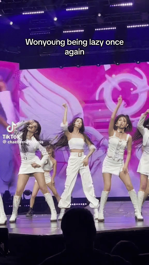Rose nổi điên với công chúa Kpop,3s lộ rõ thái độ ghẻ lạnh với con cưng? - Hình 4