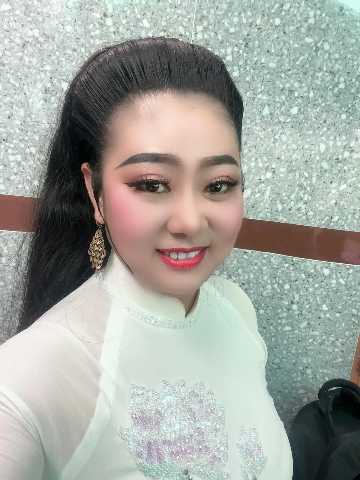 Nghệ sĩ Lê Phương qua đời vì gặp nạn giao thông khi đang đi hát đám ma - Hình 5