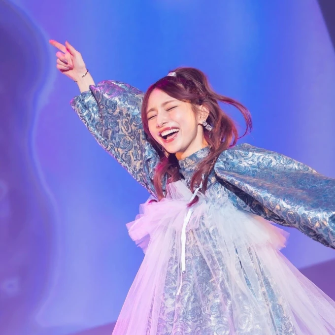 Goto Maki: Qua lại với tình cũ dù có chồng 2 con, Quán quân The Masked Singer - Hình 9