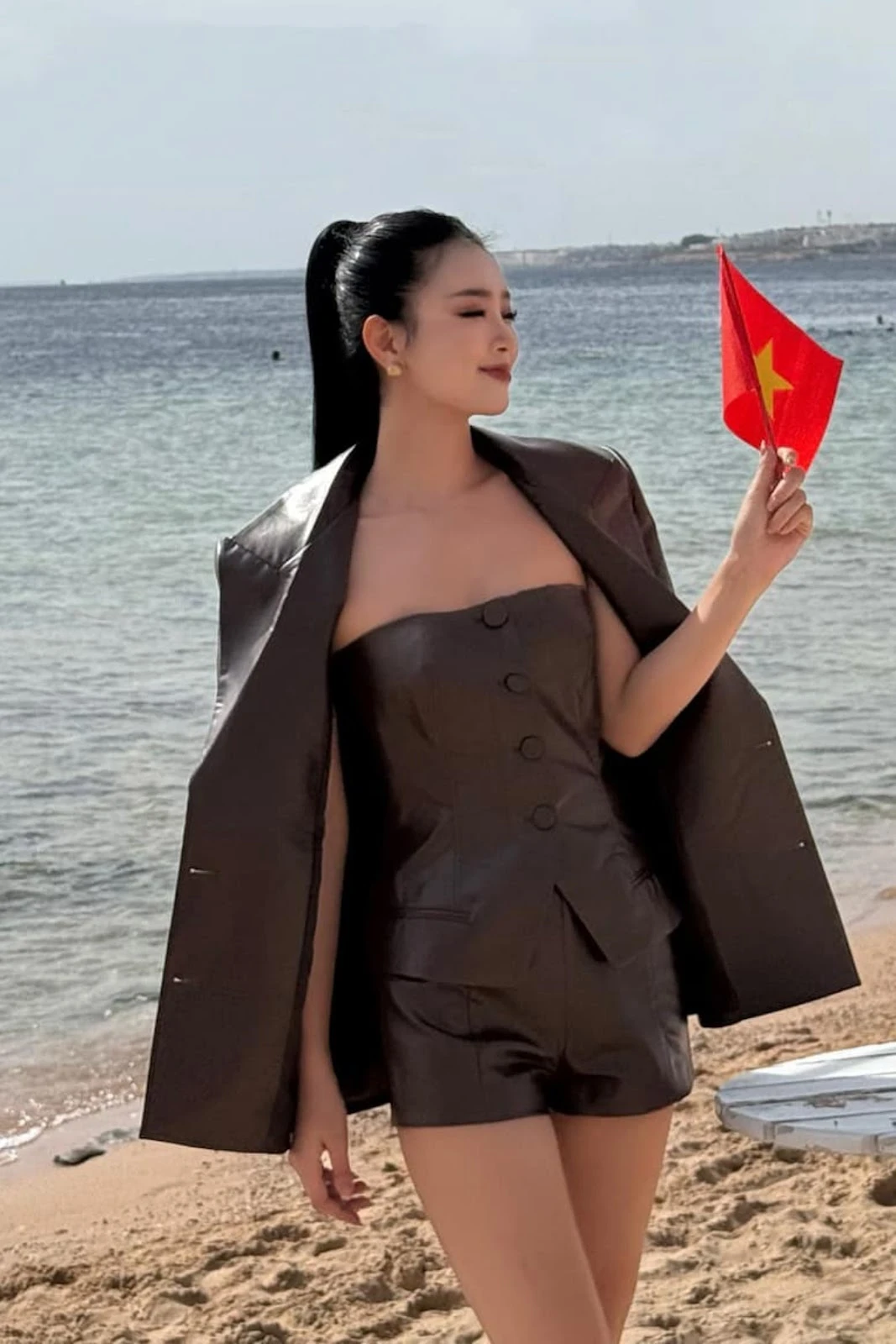 Miss Intercontinental: Bùi Khánh Linh gặp sự cố liên tục, hoảng trên livestream - Hình 3