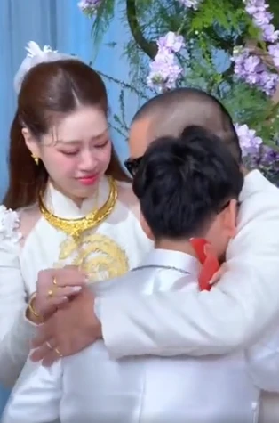 Khánh Vân xịt keo vì của hồi môn, vội báo tin hỷ,con trai chồng nghi ra rìa? - Hình 5
