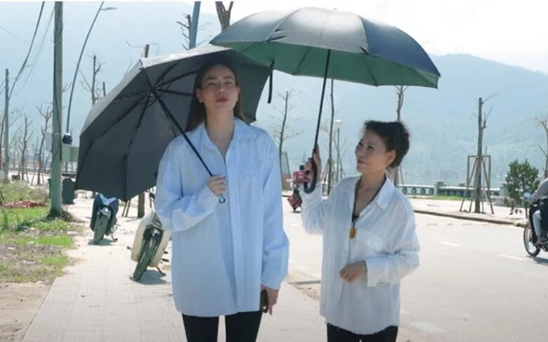 Hồ Ngọc Hà bị tóm làm việc xấu hổ ngoài đường, sự thật gây dậy sóng? - Hình 2