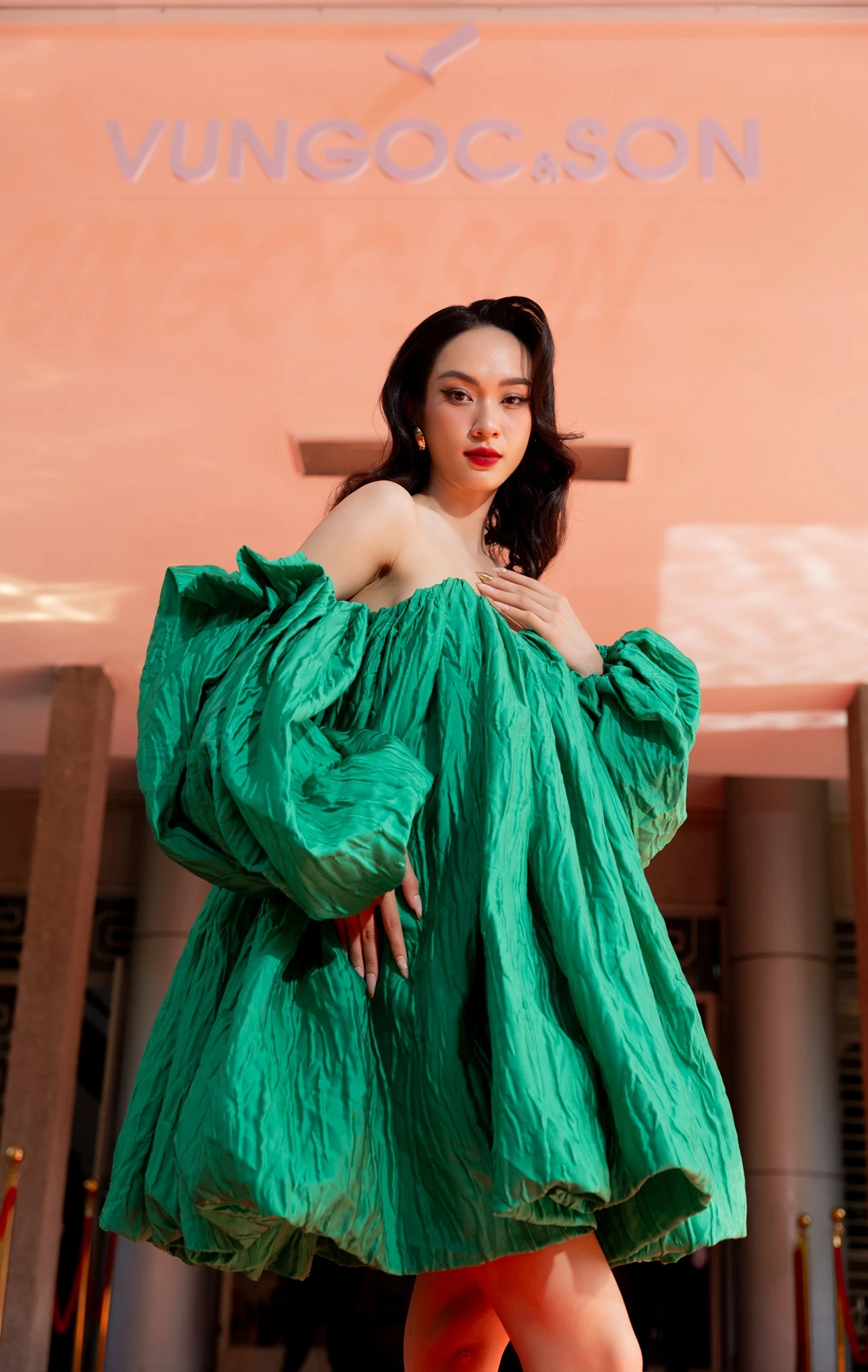 Hoa hậu Giáng My đọ sắc cùng diva Thanh Lam, gợi cảm tuổi trung niên - Hình 10