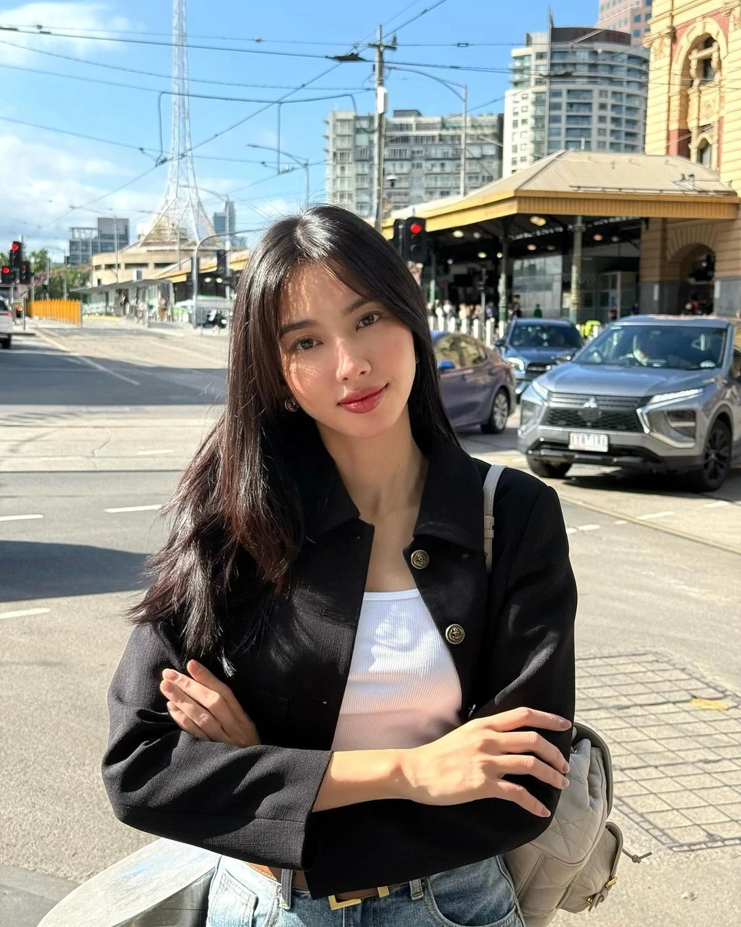 Hoa hậu Thùy Tiên: Tôi thích bạn trai lớn hơn nhiều tuổi - Hình 2