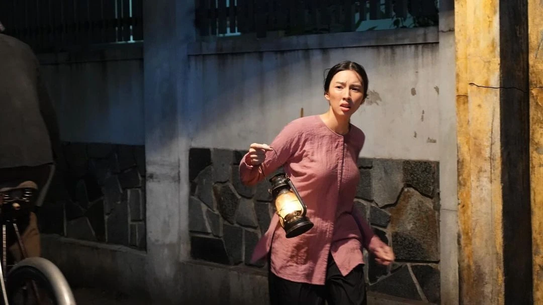 Hoa hậu Thùy Tiên: Tôi thích bạn trai lớn hơn nhiều tuổi - Hình 7