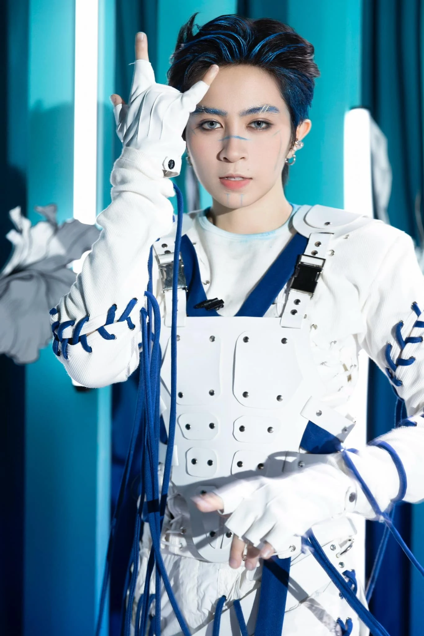 Minh Tuyết sexy ở tuổi U50, Hồ Ngọc Hà hóa quý cô cổ điển - Hình 6