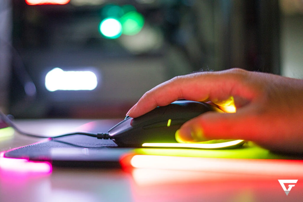 SteelSeries Rival 3 chói sáng trong phân khúc chuột gaming dưới 1 triệu đồng, nhỏ gọn và không kén người chơi - Hình 5