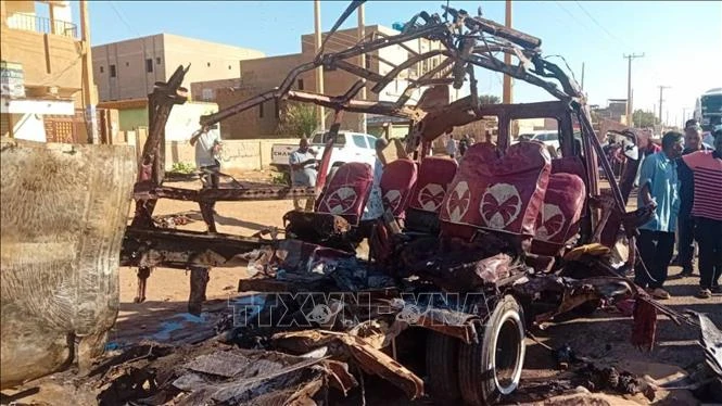 Sudan: Khoảng 180 người thiệt mạng trong 2 ngày giao tranh giữa quân đội và RSF - Hình 1