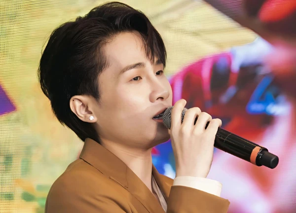Jack J97 is trying to oust Son Tung, dominate Vpop, fans are proud of the new MV - Photo 2