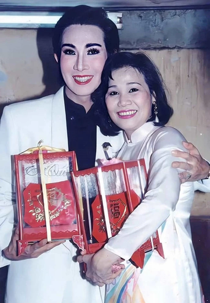 Lộ tung tích Huy chương vàng của Vũ Linh từng bị trộm, ai là người lấy? - Hình 2