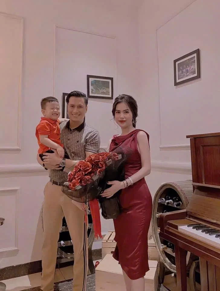 Rộ tin vợ cũ Việt Anh săn hồng hài nhi, lên tiếng phủ nhận, nói câu cực thâm - Hình 4