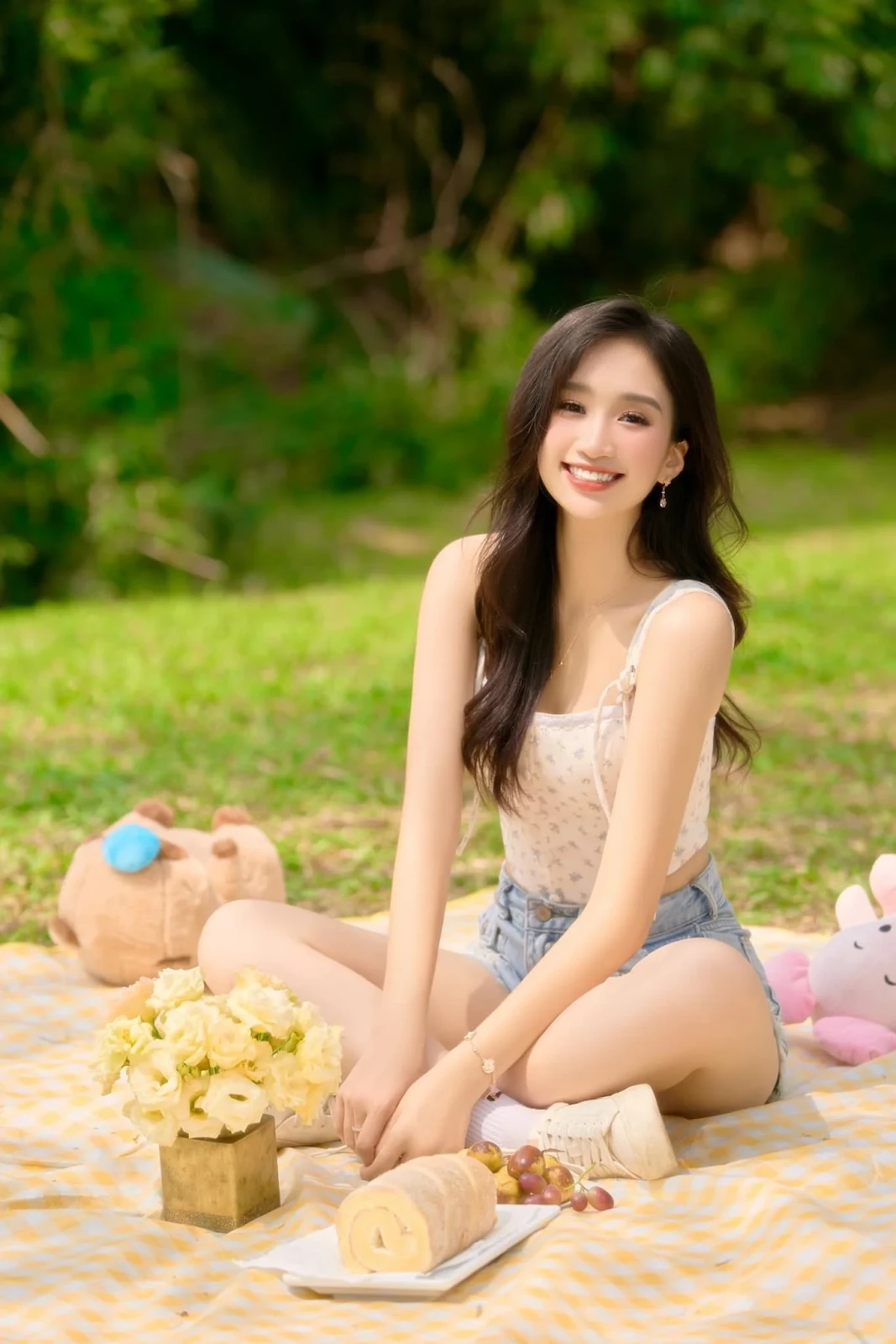 Dương Trà Giang: Tân Hoa hậu Sinh viên Việt Nam, ứng xử nuốt mic, học vấn đỉnh - Hình 8
