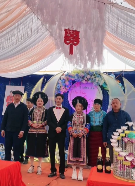 Phúng Phính đám cưới lần 2, sính lễ khủng, gia thế chú rể đỉnh nóc, CĐM lóa mắt - Hình 1