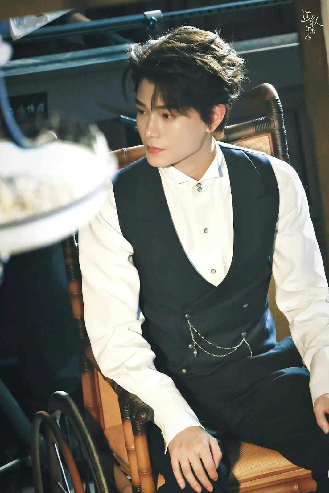 Đinh Vũ Hề vừa hot đã đá Ngu Thư Hân, hẹn hò người mới, fan vẫn mê như điếu đổ - Hình 5