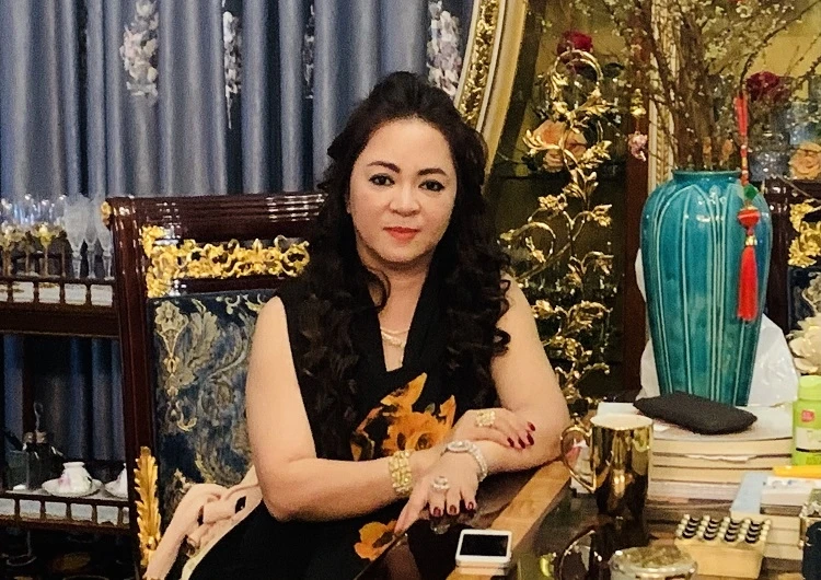 Bà Phương Hằng náo loạn châu Âu, đứng đầu MXH ở Síp, giúp cò nhà lên hương - Hình 8