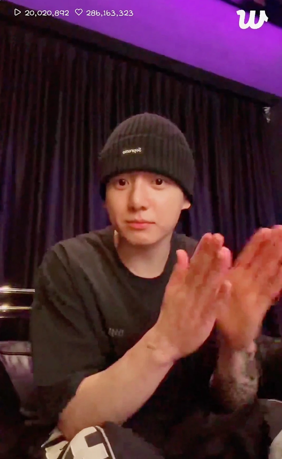 Rosé bấn loạn vì Jungkook làm lều, mini concert 20 triệu view hint lộ rõ? - Hình 2
