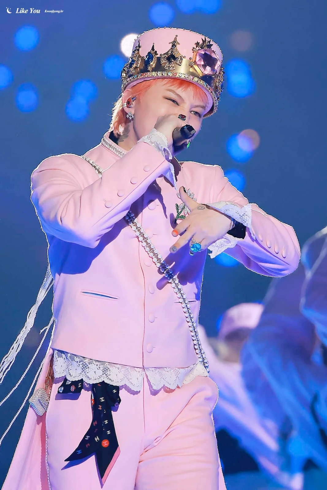 Rosé bấn loạn vì Jungkook làm lều, mini concert 20 triệu view hint lộ rõ? - Hình 7
