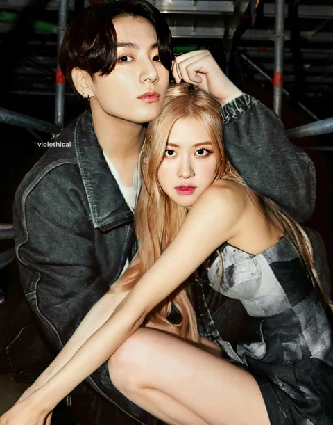 Rosé bấn loạn vì Jungkook làm lều, mini concert 20 triệu view hint lộ rõ? - Hình 5
