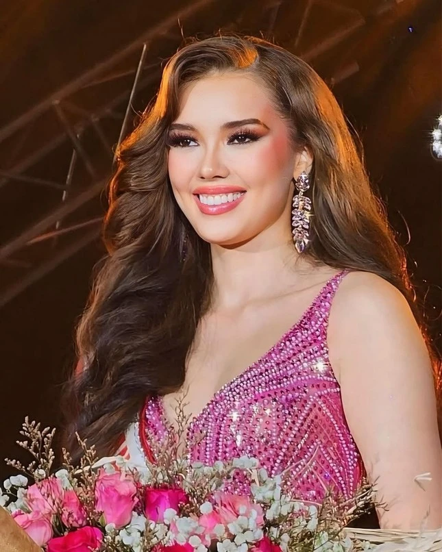 Annabelle Mae McDonnell: Á hậu Miss Charm bỏ danh hiệu, dính mác vô ơn, thụt lùi - Hình 7