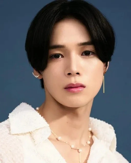 G-Dragon bị nghi hẹn hò Han So Hee, còn phá lệ làm điều chưa từng làm với Jennie - Hình 10