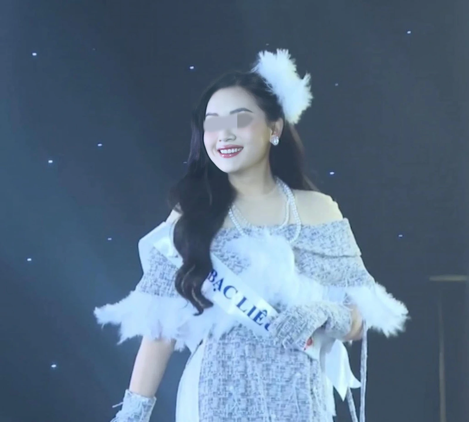 Kim Thơ: Tân Hoa hậu ĐBSCL nhan sắc xinh đẹp cùng quê với Jack, bị Á hậu thái độ - Hình 7