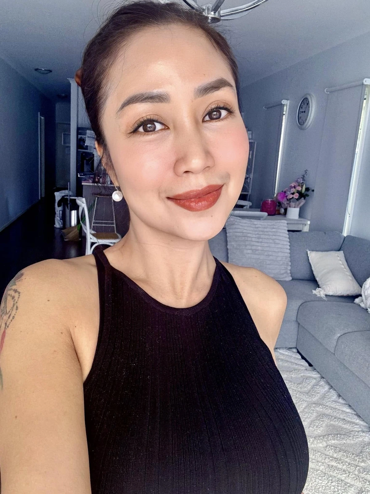 Ốc Thanh Vân bỏ xứ người về lại Việt Nam, sung sướng vì thoát cảnh quần quật - Hình 5