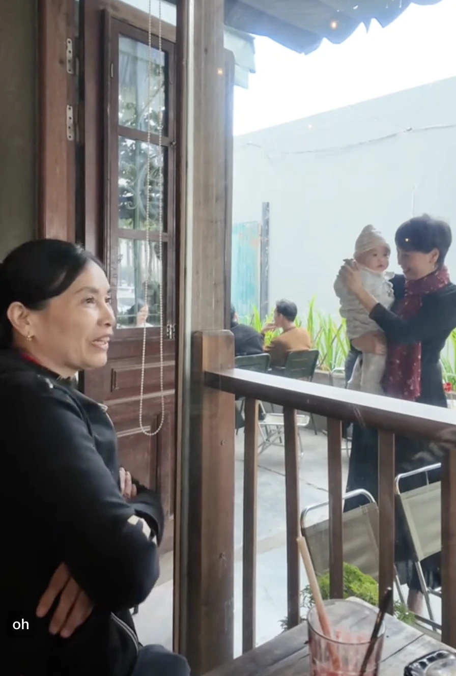 Thông gia nhà Đoàn Văn Hậu - Doãn Hải My rộ clip khiến 1,3 triệu người rần rần - Hình 3