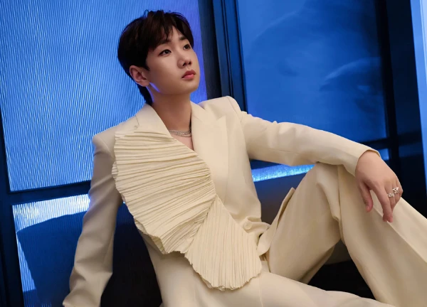 Uông Tô Lang ăn vụng bị bắt tại trận? Rộ clip hẹn hò và scandal chấn động? - Hình 1