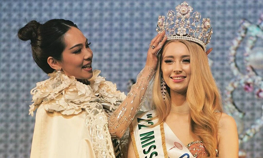 Nghi vấn Thanh Thủy làm hư vương miện Hoa hậu quốc tế, nàng hậu nói gì? - Hình 4