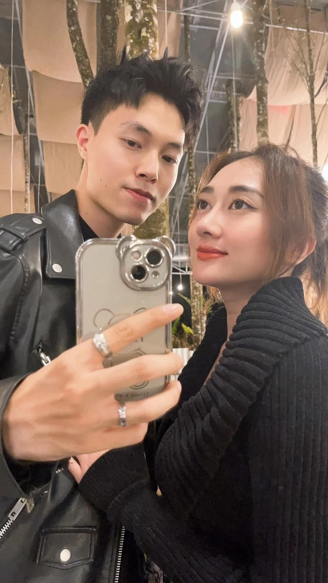 Phương Lan rộ clip mặc váy cưới sau ly dị Phan Đạt, nghẹn ngào kìm nước mắt - Hình 4