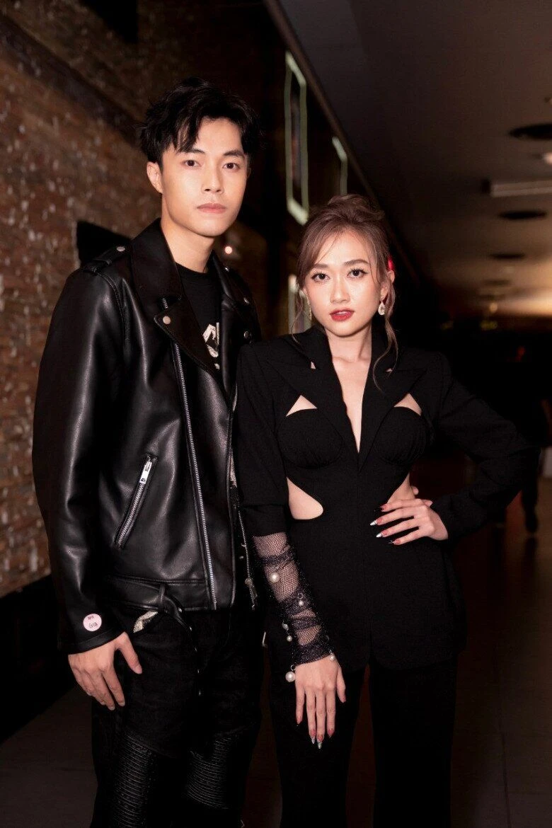Phương Lan rộ clip mặc váy cưới sau ly dị Phan Đạt, nghẹn ngào kìm nước mắt - Hình 3