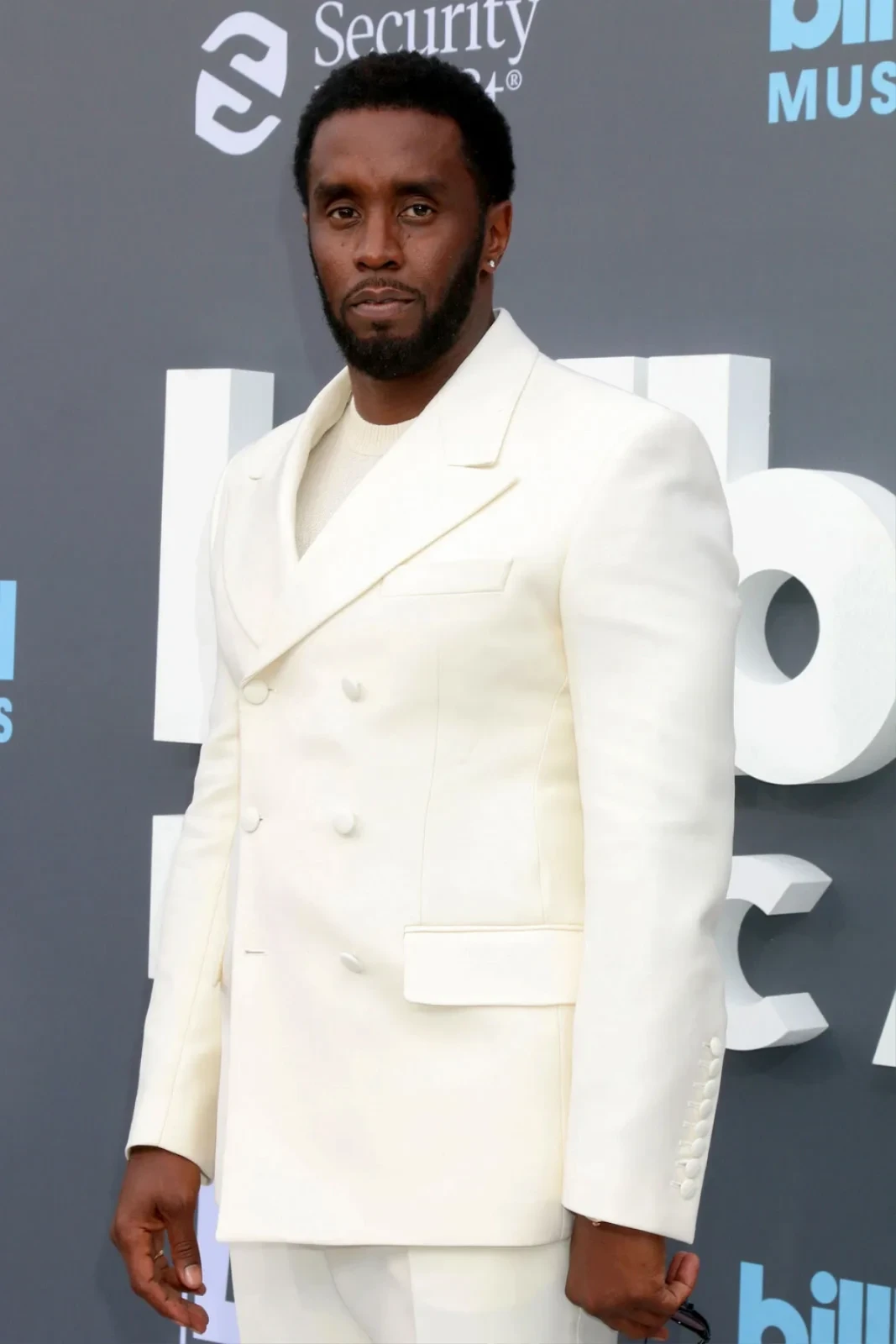 Sean Diddy Combs rộ tâm lý bất ổn, hoảng loạn vì đón giáng sinh trong tù? - Hình 1