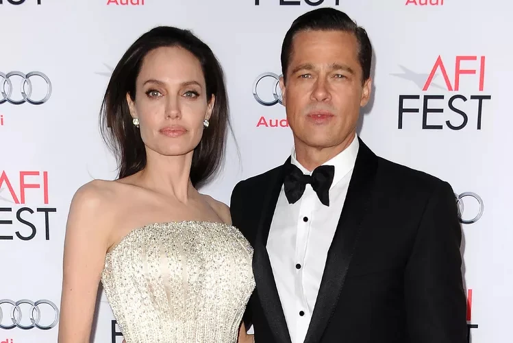 Angelina Jolie và Brad Pitt hoàn tất thủ tục ly dị, kết thúc cuộc chiến 8 năm - Hình 1