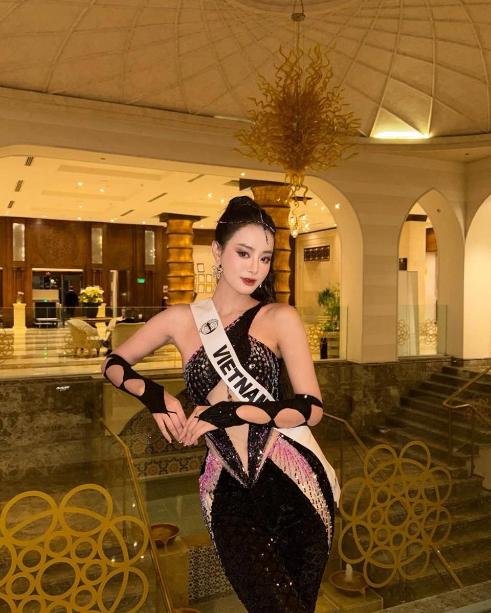 Miss Intercontinental: Bùi Khánh Linh gặp sự cố hớ hênh, mất điểm trầm trọng - Hình 9