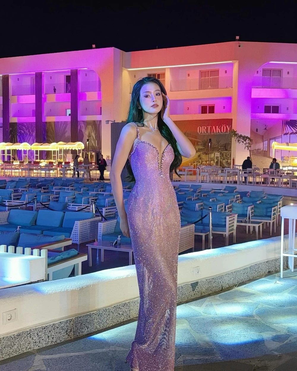 Miss Intercontinental: Bùi Khánh Linh gặp sự cố hớ hênh, mất điểm trầm trọng - Hình 1