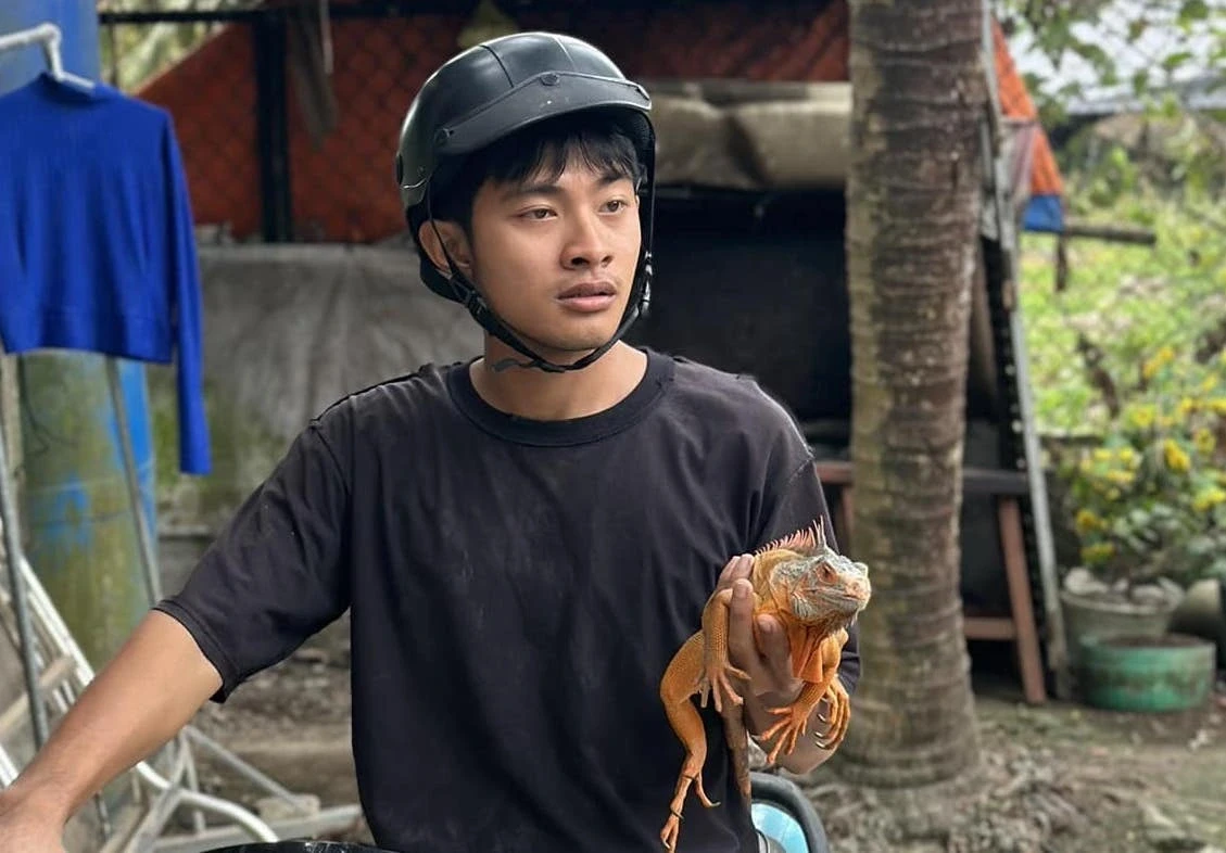Ba Lê Tuấn Khang phát biểu quá sợ trước dòng người đổ về, tiến hành làm rào ngăn - Hình 7
