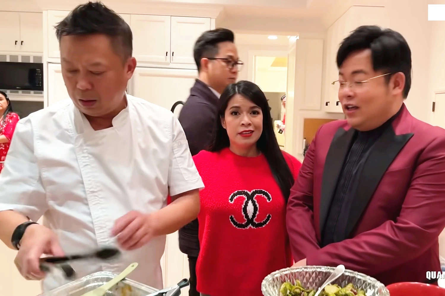 Quang Lê tâng chồng Bích Tuyền lên mây, công khai về phe, đối đầu Mr Đàm? - Hình 4