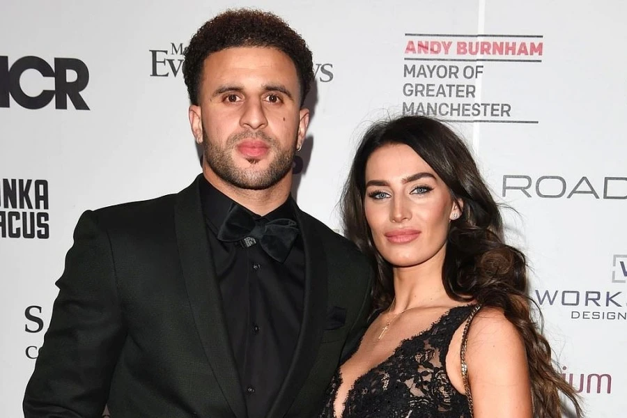Vợ Kyle Walker thị uy đòi ly dị, lộ điểm lạ ở ngón áp út tố ngược chính chủ? - Hình 4
